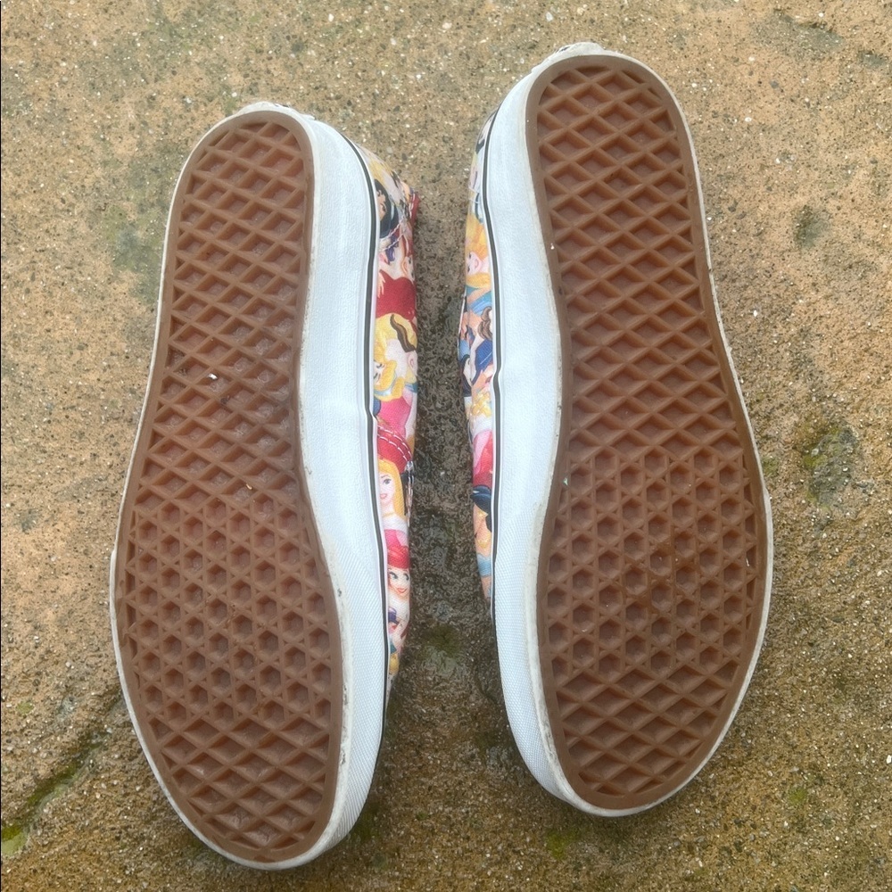 VANS x Disney Princess Old School Sneaker Shoe Women's Size 7 Men's Size 5.5 - Picture 7 of 9